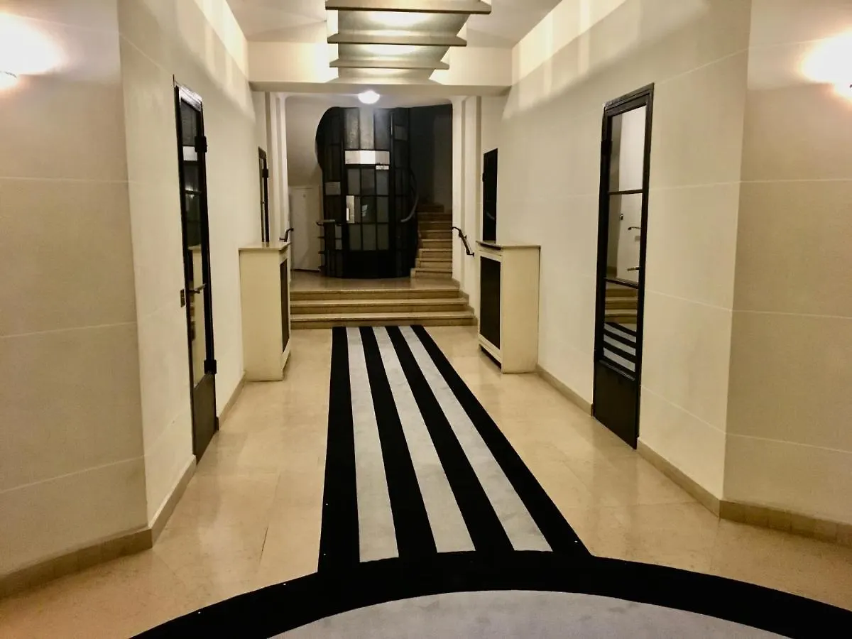 Appartamento Sartre : Au Coeur De La Rive Gauche, Neuf, Design, 2/4 Personnes Parigi